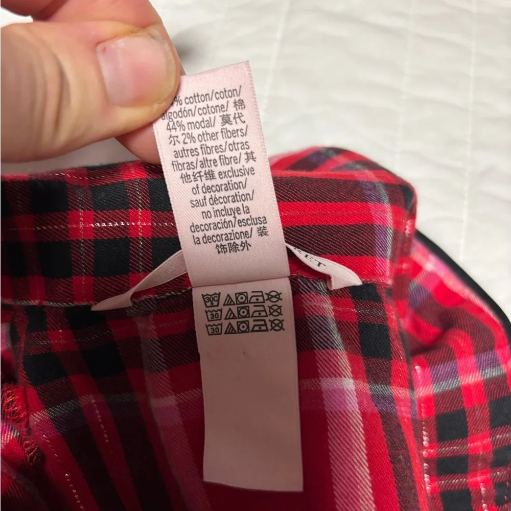 Victoria’s Secret Sleep Dreamer Red Flannel Long Sleeve Pajama Set Large
